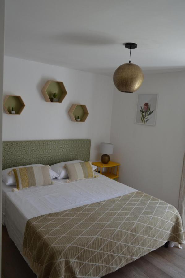 Sunday Suite Palermo Luaran gambar